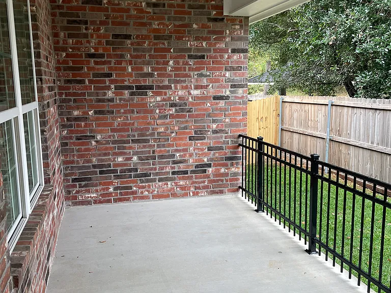 6205 Ashton Cv — Photo 12