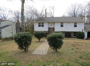 25 Huntington Dr, Fredericksburg, VA 22405