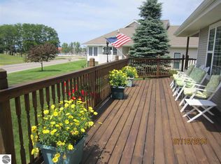 240 Lighthouse Cir, Manistee, MI 49660