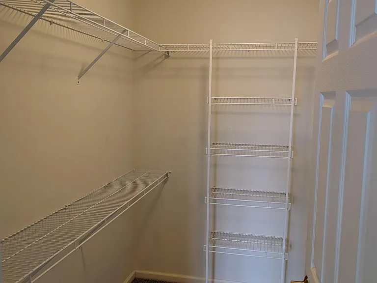 1547 Cumberland Ave — Photo 10