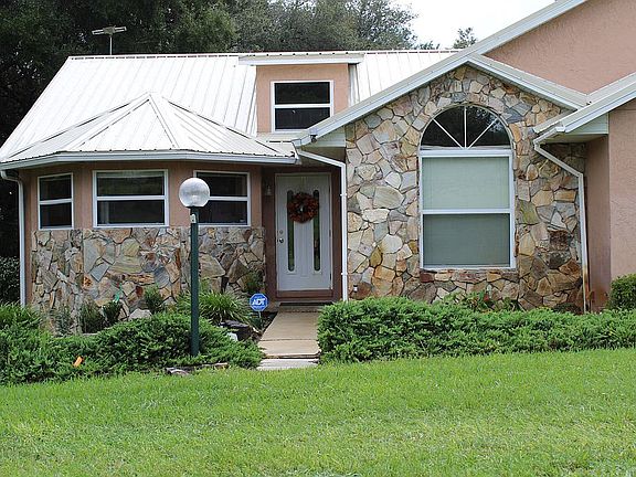 2nd image of 141 Ashley Lake Dr