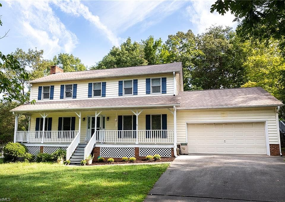 1st image of 1549 Chimney Rock Dr
