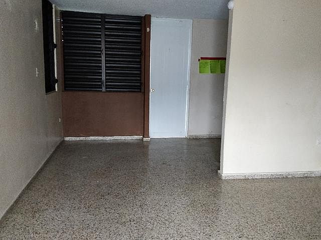 2nd image of H10 Calle 9