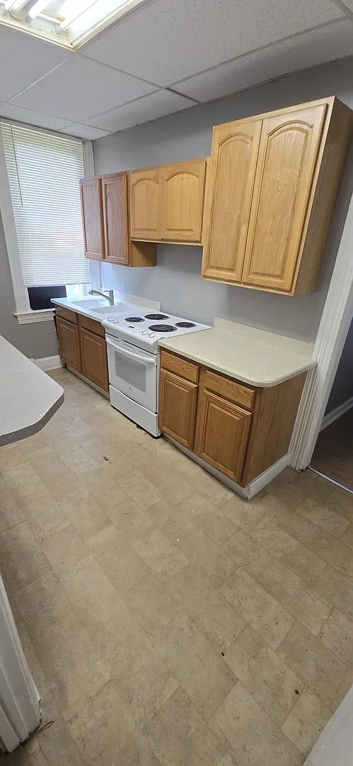 RC-3715 — Photo 2