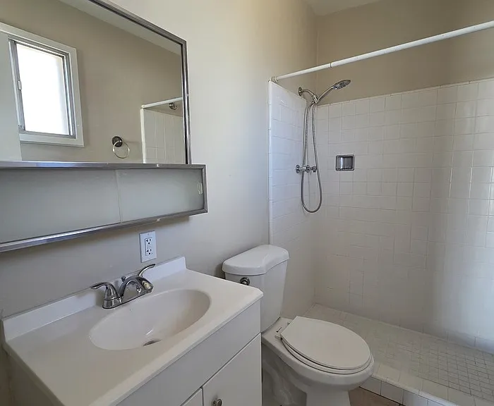 1110 E Broadmor Dr — Photo 7