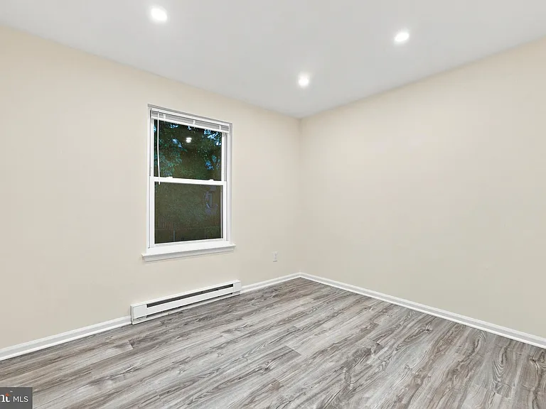 155 Hampshire Rd — Photo 15