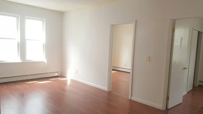 Rented by Bruma Realty LLC | media 10