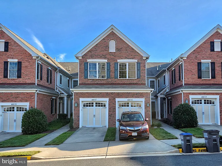 44115 Peirosa Ter — Photo 1