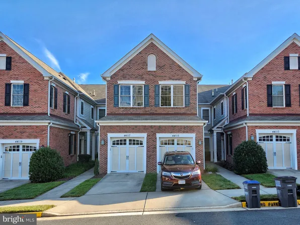 44115 Peirosa Ter, Chantilly, VA 20152