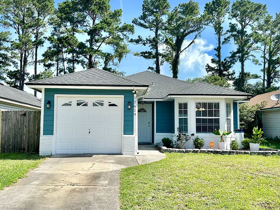 1st image of 12619 Ashmore Green Dr N