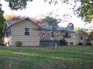 24 Shaver Rd, Rossville, GA 30741