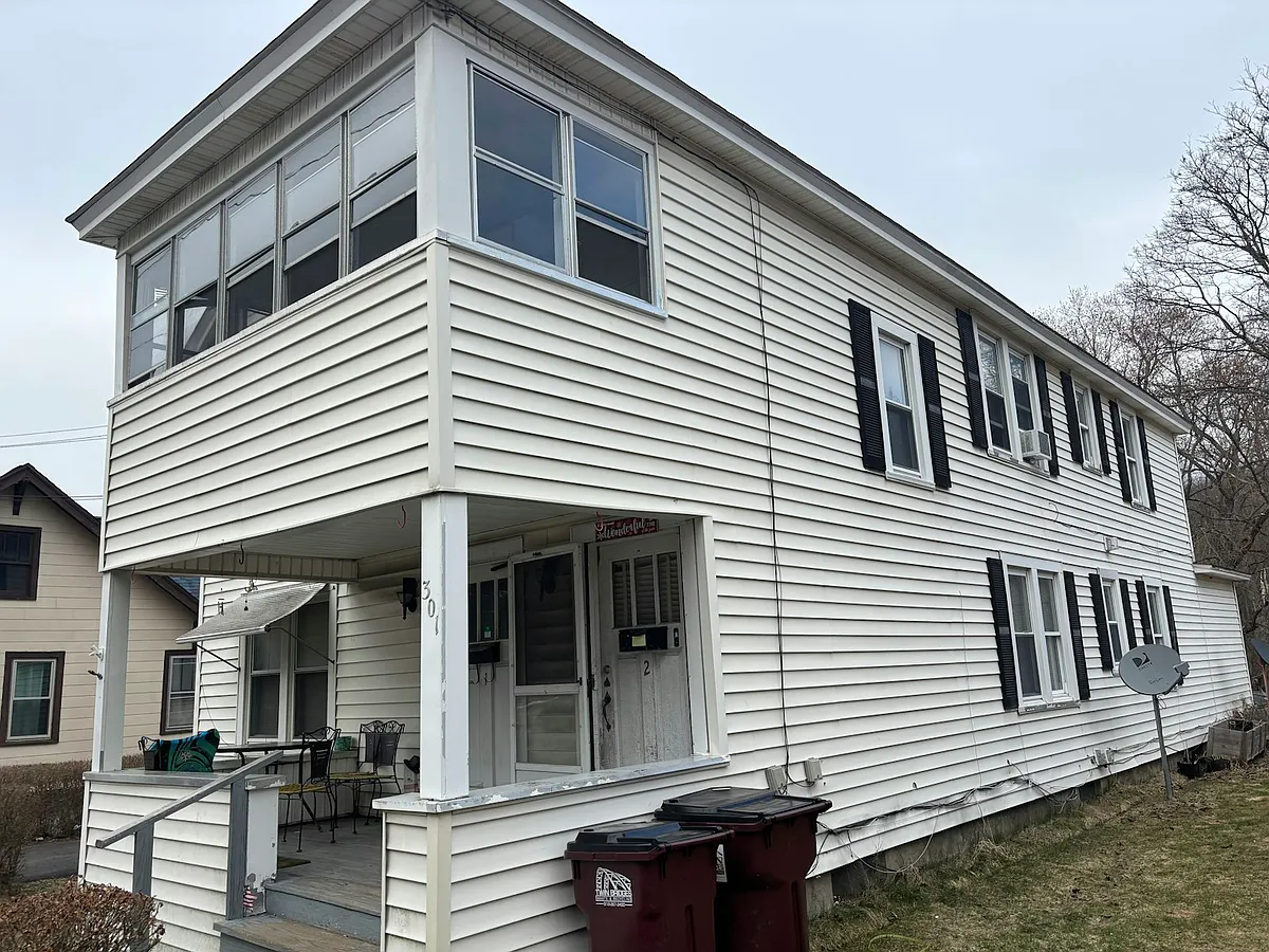 SIDE OF HOUSE ENTRANCE - 301 S Main St #1