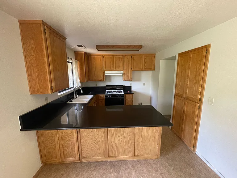 387 Autumn Gold Dr — Photo 8