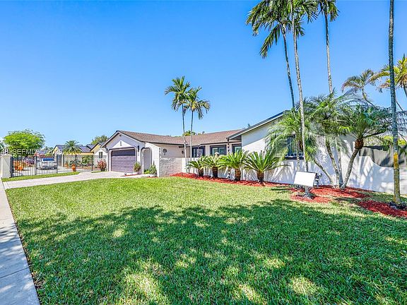 3rd image of 13951 SW 109th St