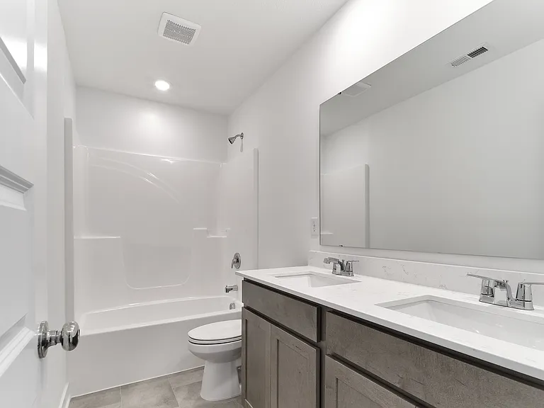 422 Eisenhower St — Photo 30