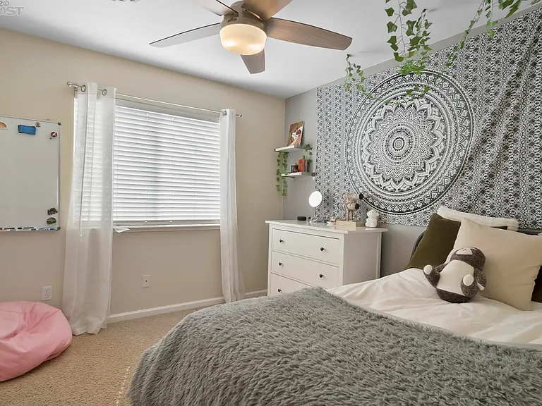 5687 Walnut St — Photo 18