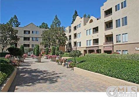 2nd image of 8889 Caminito Plaza Centro #7407