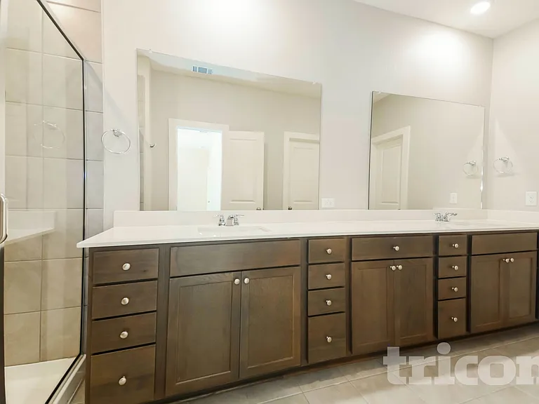 5492 Granite Trl — Photo 10