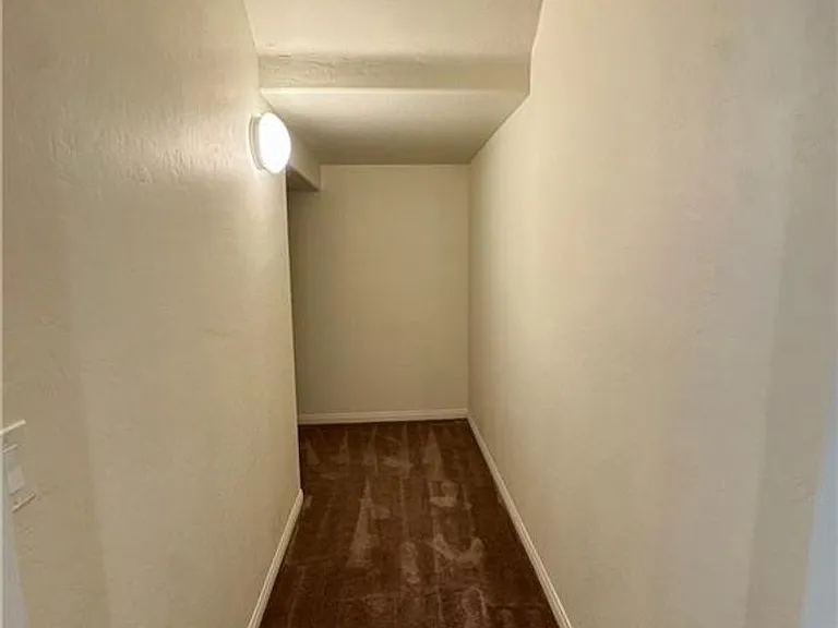 108 Nola Stream Ct — Photo 47