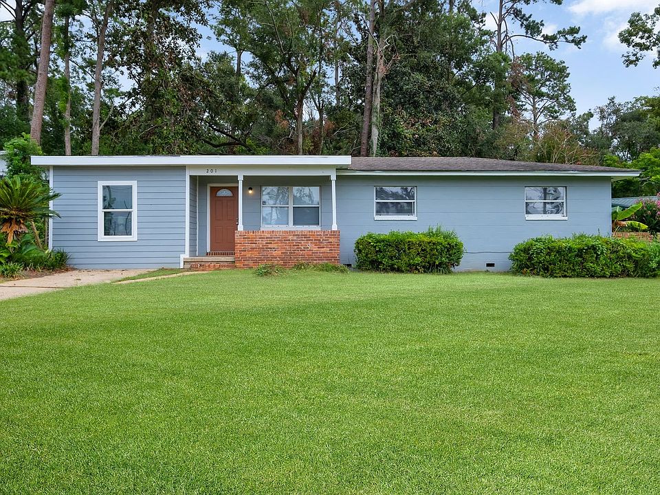 1st image of 201 Juniper Dr