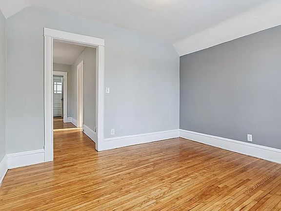 3rd image of 2805 28th Ave S APT 2