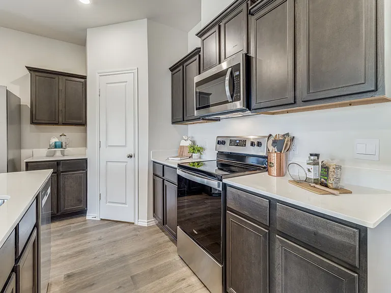 2921 Jasmine Dr — Photo 9