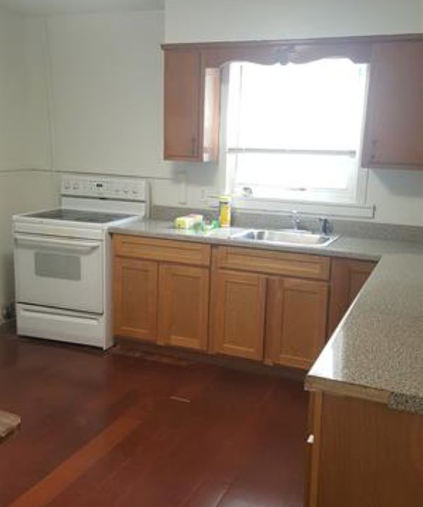 1st image of 558 Washington Ave #1