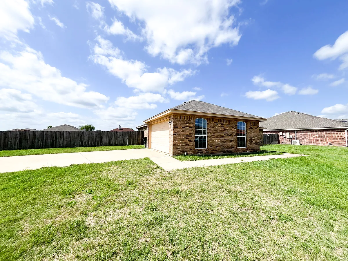 Building Photo - 3106 Canadian River Loop