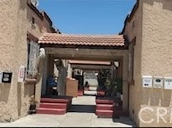 727 W 76th St, Los Angeles, CA 90044