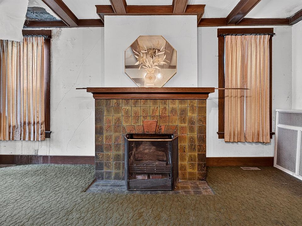 10th image of 336 Sunnyside Ave
