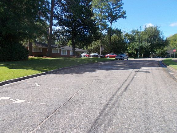 5th image of 1864 Gillespie Dr