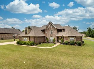 14444 Chapel Ridge Trl, Olive Branch, MS 38654