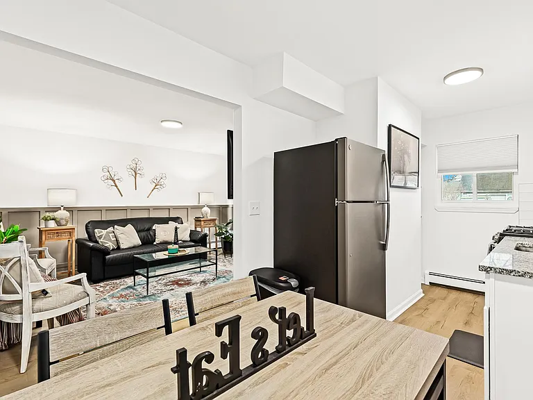 22 2nd St #3 — Photo 10
