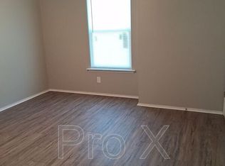 518 N Betty Jo Dr, Fayetteville, AR 72701