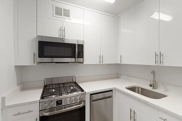 Rented by Platinum Properties | media 3