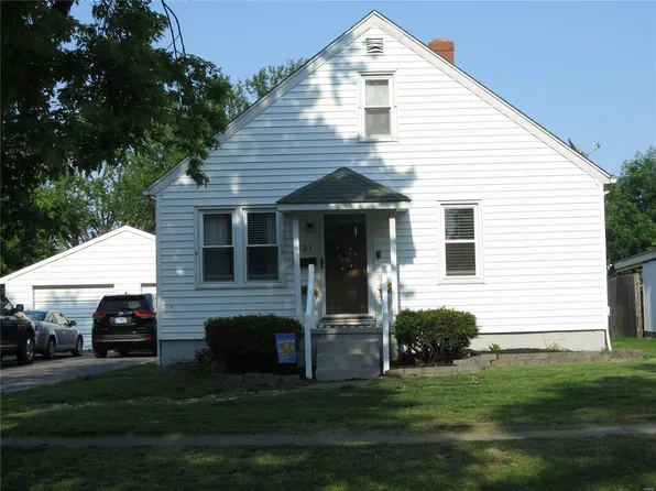 321 Sheridan St, Bethalto, IL 62010