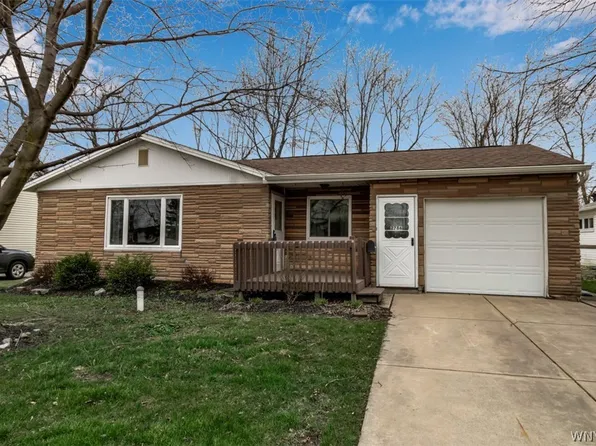 2786 George Urban Blvd, Depew, NY 14043