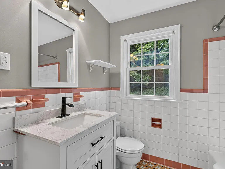7215 Rollingwood Dr — Photo 19