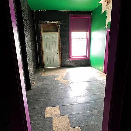 2nd image of 7116 S Broadway