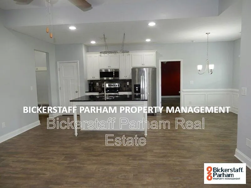 4 bed, 2.0 bath, 1831 sqft, $1,850 — Photo 3