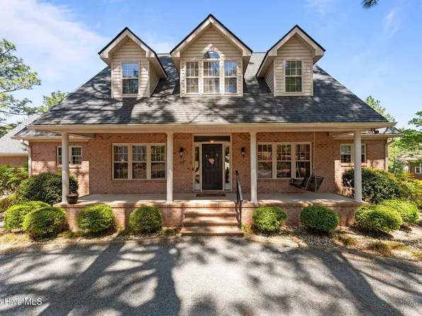 17 La Quinta Loop, Pinehurst, NC 28374