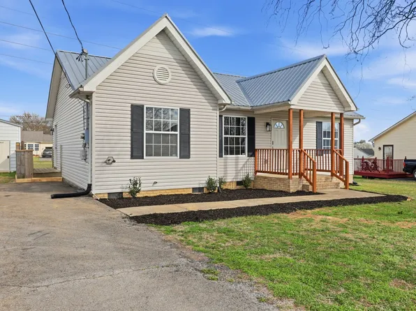 1612 Baucom Dr, Columbia, TN 38401