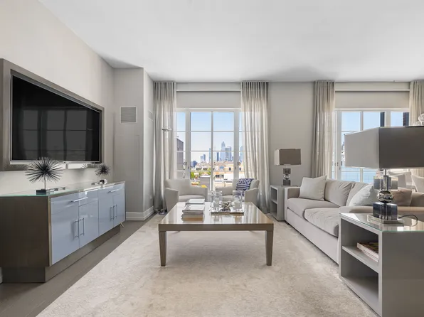 70 Charlton Street image 2 of 17