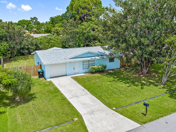 1549 SE Minorca Avenue, Port St Lucie, FL 34953