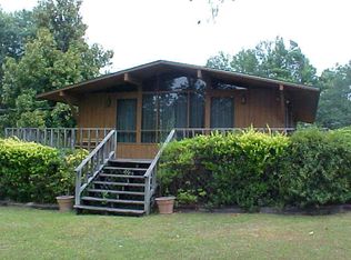 201 E Sunnybrook Rd, Carriere, MS 39426