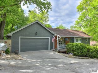 903 Ridgewood Ct, Bellevue, NE 68005