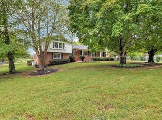 231 Riverbend Country Club Rd, Shelbyville, TN 37160