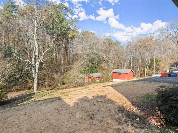 1955 E Lake Dr, Marietta, GA 30066