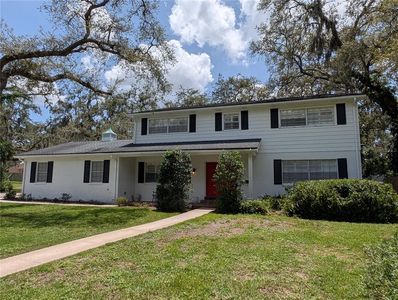 210 Kingsway Dr, Temple Terrace, FL, 33617