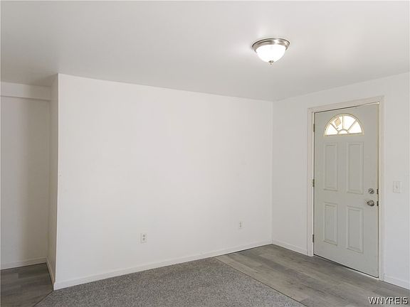 4th image of 132 Chestnut St